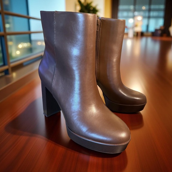 Alfani Shoes - Alfani NWT Sz 10 Chic Brown Vegan Leather Platform Block Heeled Boots (SH115)